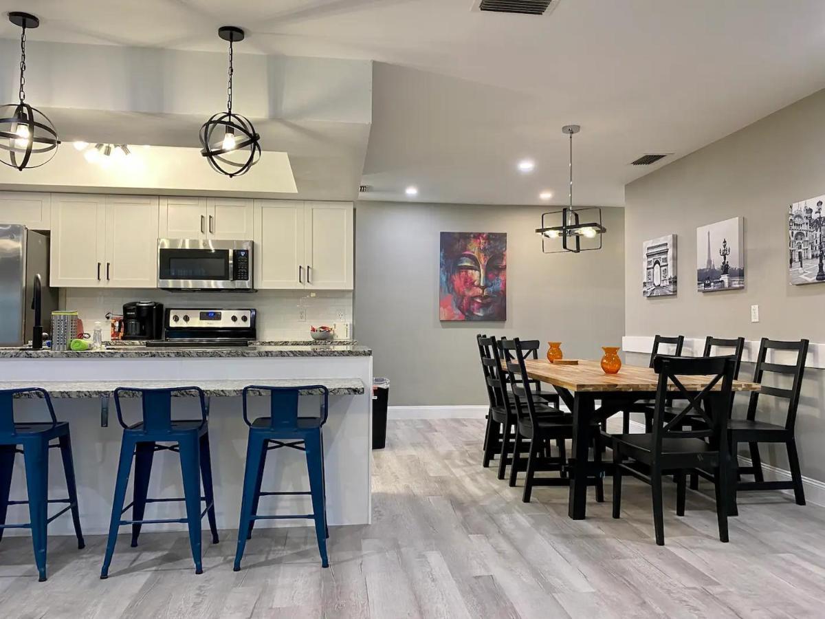 Spacious 5 Bedrooms 3 Bathrooms Family-Friendly Home With Heated Salt Pool 克利尔沃特 外观 照片