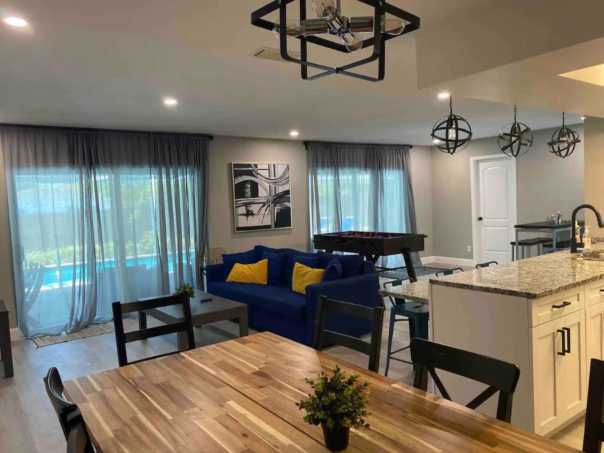 Spacious 5 Bedrooms 3 Bathrooms Family-Friendly Home With Heated Salt Pool 克利尔沃特 外观 照片